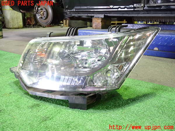 1UPJ-38441132]デリカD：5(CV5W)左ヘッドライト HID 中古_m0001.jpg