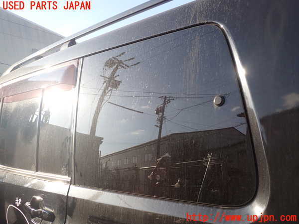 1UPJ-38451382]パジェロ(V93W)左クォーターガラス 中古 NSG M3Q8 43R-003021_m0001.jpg