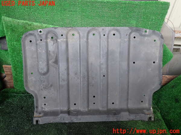 5UPJ-38452170]パジェロ(V93W)エンジンアンダーカバー 中古_m0002.jpg