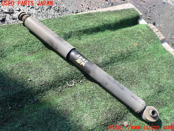 1UPJ-38455070]パジェロ(V93W)右リアショックアブソーバー 中古_m0001.jpg