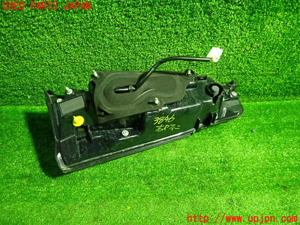 1UPJ-38461550]レクサス・NX300h(AYZ10)右リアフィニッシャー 中古_m0002.jpg