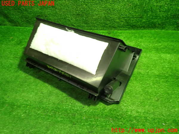 1UPJ-38467516]レクサス・NX300h(AYZ10)グローブボックス1 中古_m0004.jpg
