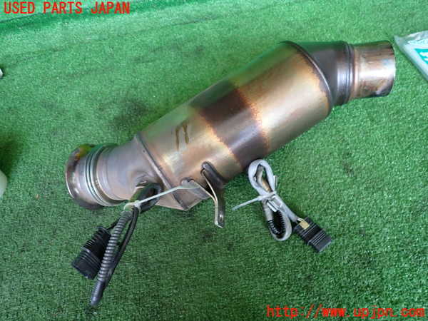 2UPJ-38472661]BMW 740i(YA30)触媒1 中古 (F01)_m0002.jpg