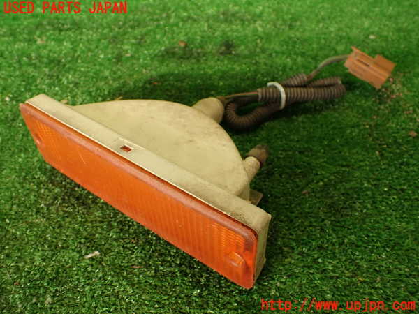 2UPJ-38491160]グロリア ワゴン(WY30)右ウィンカーレンズ 中古_m0001.jpg