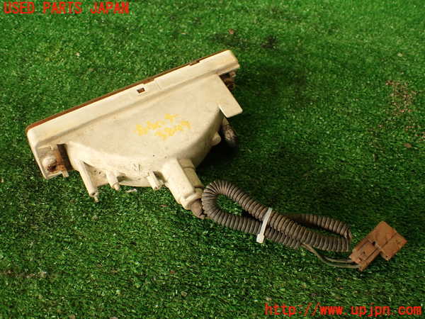 2UPJ-38491160]グロリア ワゴン(WY30)右ウィンカーレンズ 中古_m0002.jpg