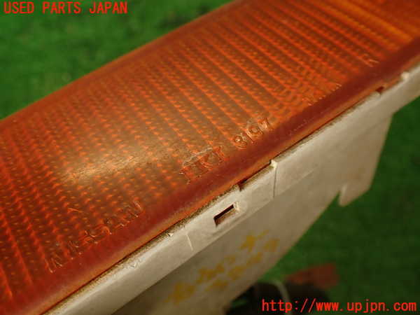 2UPJ-38491160]グロリア ワゴン(WY30)右ウィンカーレンズ 中古_m0003.jpg