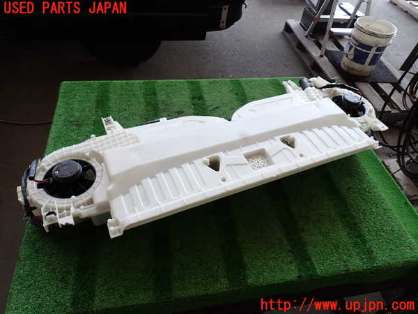 2UPJ-38516082]レジアスエース(ハイエース200系)(KDH206V)エバポレーター2 中古_m0004.jpg