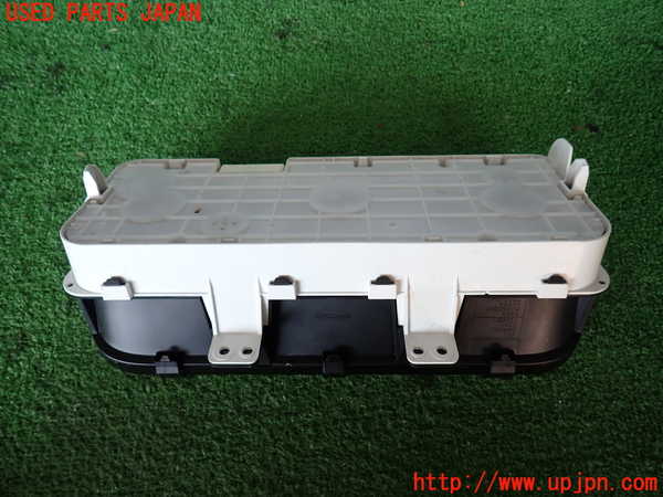 2UPJ-38516170]レジアスエース(ハイエース200系)(KDH206V)スピードメーター 中古_m0003.jpg