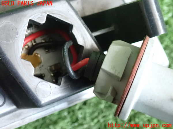 2UPJ-38521152]クライスラー・300C(LX57)左コーナーランプ 中古_m0004.jpg