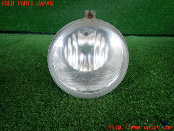 2UPJ-38521182]クライスラー・300C(LX57)左フォグ 中古_m0001.jpg