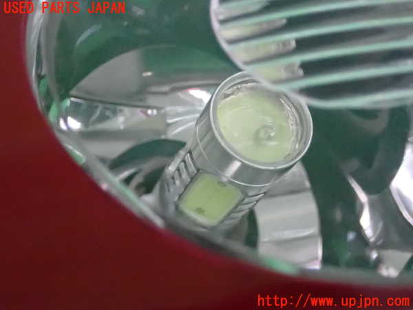 2UPJ-38521530]クライスラー・300C(LX57)右テールランプ 中古_m0004.jpg