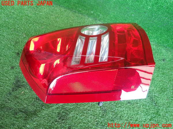 2UPJ-38521536]クライスラー・300C(LX57)左テールランプ 中古_m0002.jpg