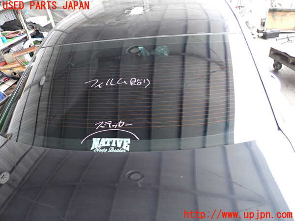 2UPJ-38521560]クライスラー・300C(LX57)リアガラス (43R-000262) 中古_m0001.jpg