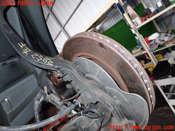2UPJ-38524295]クライスラー・300C(LX57)左フロントナックルハブ 中古_m0002.jpg