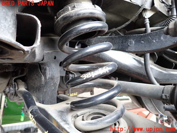 2UPJ-38525100]クライスラー・300C(LX57)右リアスプリング 中古_m0001.jpg