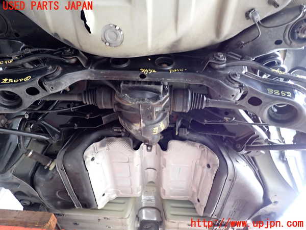 2UPJ-38525295]クライスラー・300C(LX57)リアメンバー 中古_m0001.jpg