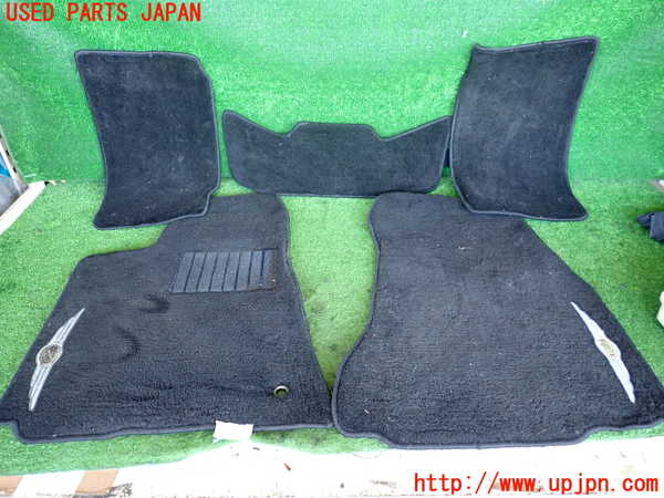 2UPJ-38527800]クライスラー・300C(LX57)フロアマット 中古_m0001.jpg