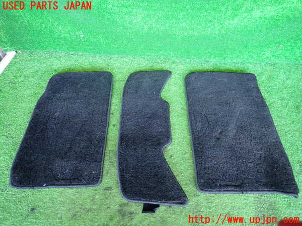 2UPJ-38527800]クライスラー・300C(LX57)フロアマット 中古_m0004.jpg