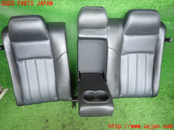 2UPJ-38527385]クライスラー・300C(LX57)リアシート 中古_m0004.jpg