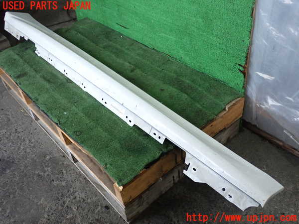 2UPJ-38531390]BMW 328i ツーリング F31(3A20)右サイドステップ 中古_m0002.jpg