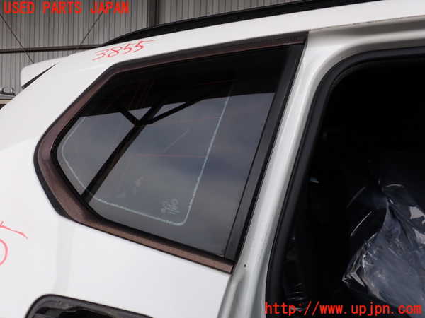 2UPJ-38551380]BMW X3(WY20)右クォーターガラス (43R-000137) 中古 (F25)_m0001.jpg