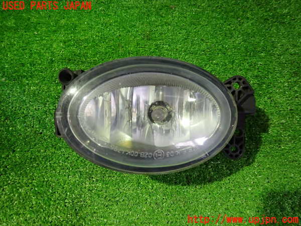 2UPJ-38561180]ベンツ CLS550 C219(219372)右フォグ 中古_m0001.jpg