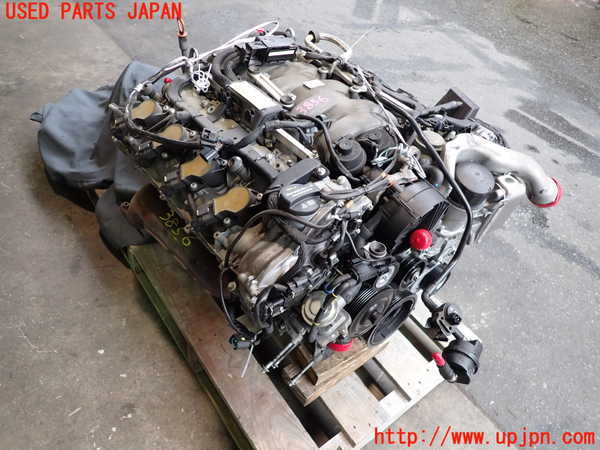 2UPJ-38562010]ベンツ CLS550 C219(219372)エンジン 273 中古_m0001.jpg