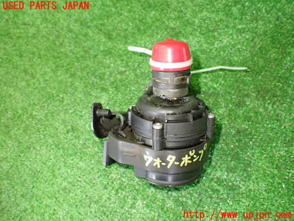 2UPJ-38562110]ベンツ CLS550 C219(219372)ウォーターポンプ 中古_m0001.jpg