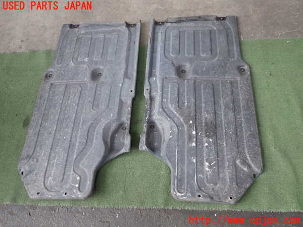 2UPJ-38561723]ベンツ CLS550 C219(219372)アンダーカバー3 中古_m0001.jpg