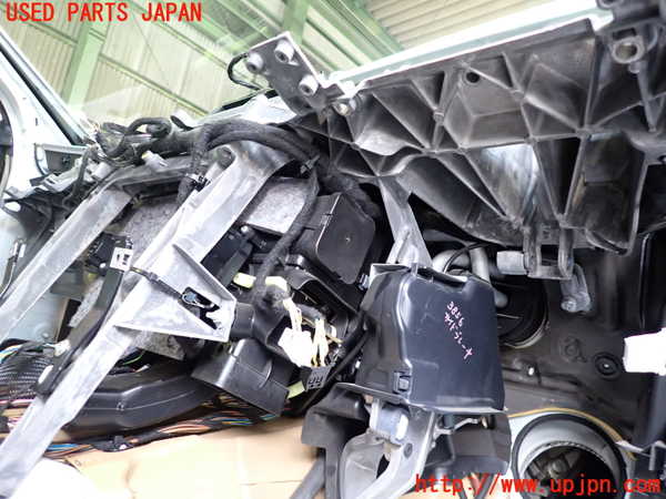 2UPJ-38566081]ベンツ CLS550 C219(219372)エバポレーター1 中古_m0002.jpg