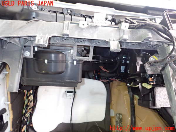 2UPJ-38566081]ベンツ CLS550 C219(219372)エバポレーター1 中古_m0003.jpg