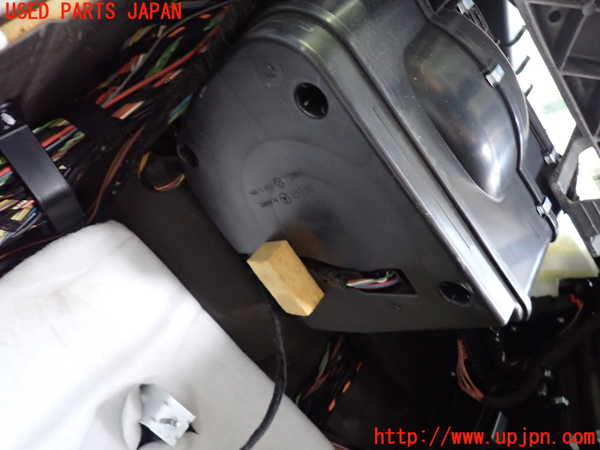 2UPJ-38566081]ベンツ CLS550 C219(219372)エバポレーター1 中古_m0004.jpg