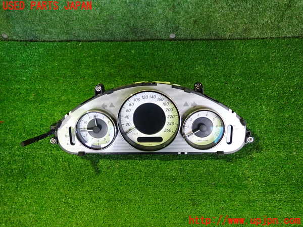 2UPJ-38566170]ベンツ CLS550 C219(219372)スピードメーター 中古_m0001.jpg