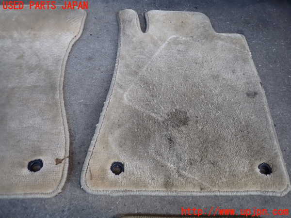 2UPJ-38567800]ベンツ CLS550 C219(219372)フロアマット 中古_m0002.jpg