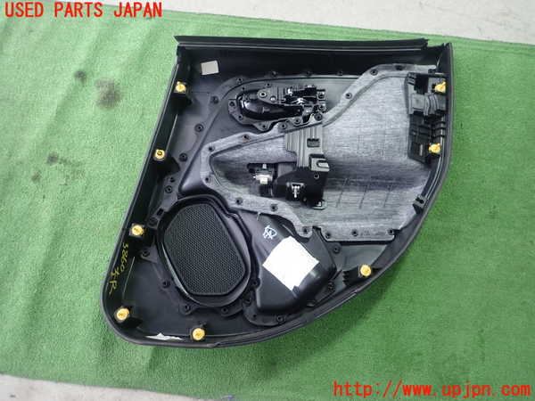 1UPJ-38601324]ジープ・レネゲード(BV13PM)左後ドア内張り 中古_m0003.jpg