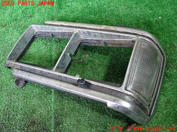 5UPJ-38621152]ランクル60系(HJ61V(改))左コーナーランプ 中古_m0001.jpg