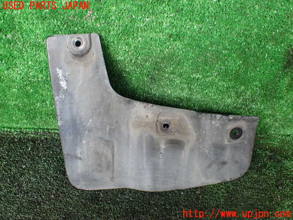 1UPJ-38631452]パジェロ(V88W)左フロントマッドガード(泥除け) 中古_m0002.jpg