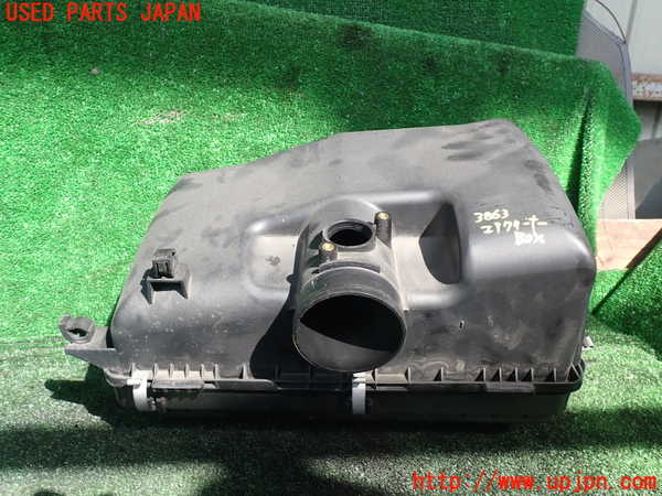 1UPJ-38632560]パジェロ(V88W)エアクリーナーボックス 中古_m0001.jpg