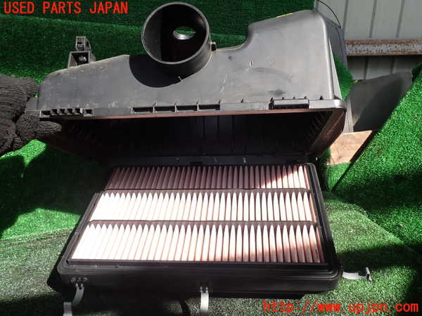 1UPJ-38632560]パジェロ(V88W)エアクリーナーボックス 中古_m0003.jpg