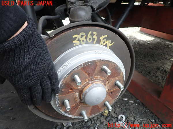 1UPJ-38634300]パジェロ(V88W)右リアナックルハブ 中古_m0001.jpg