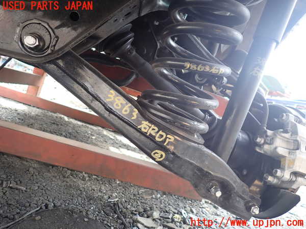 1UPJ-38635205]パジェロ(V88W)右リアロアアーム2 中古_m0001.jpg