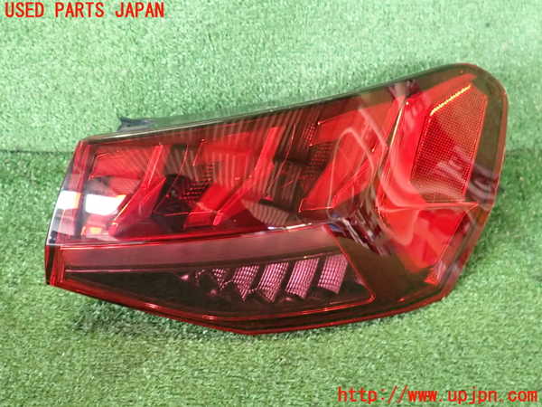 2UPJ-38651530]アウディ・A3 スポーツバック(GYDLA)右テールランプ 中古_m0001.jpg