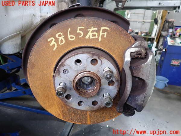 2UPJ-38654290]アウディ・A3 スポーツバック(GYDLA)右フロントナックルハブ 中古_m0001.jpg