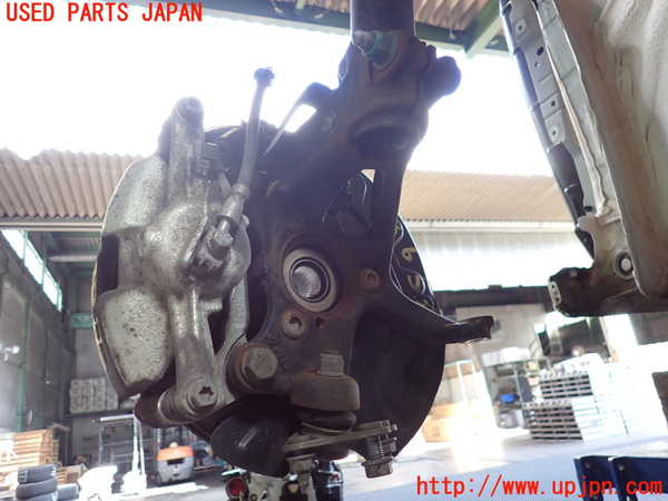 2UPJ-38654290]アウディ・A3 スポーツバック(GYDLA)右フロントナックルハブ 中古_m0002.jpg
