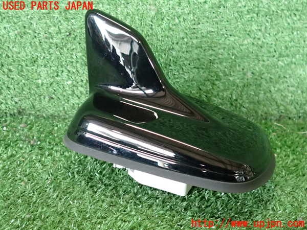 2UPJ-38656550]アウディ・A3 スポーツバック(GYDLA)アンテナ 中古_m0004.jpg