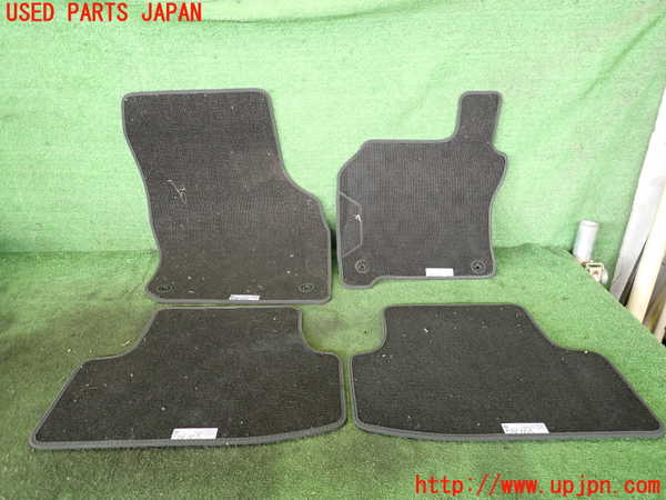 2UPJ-38657800]アウディ・A3 スポーツバック(GYDLA)フロアマット 中古_m0004.jpg