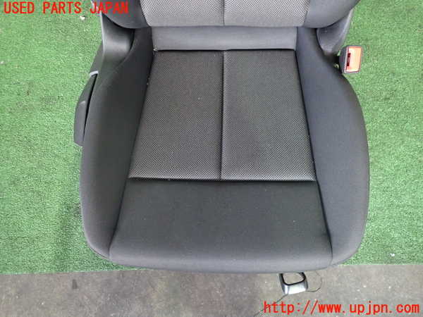 2UPJ-38657035]アウディ・A3 スポーツバック(GYDLA)運転席シート 中古_m0003.jpg