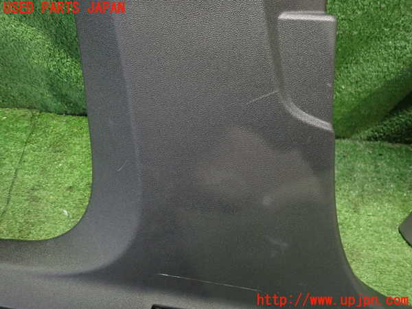 2UPJ-38657670]アウディ・A3 スポーツバック(GYDLA)左センターピラートリム 中古_m0003.jpg