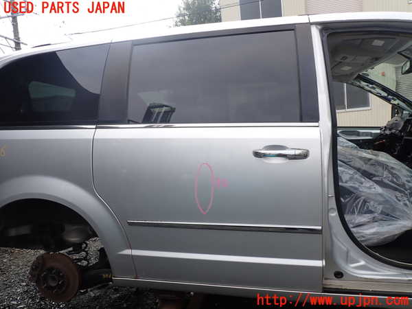 1UPJ-38661290]クライスラー・グランドボイジャー(RT38)右後ドア 中古(43R-001385)_m0001.jpg