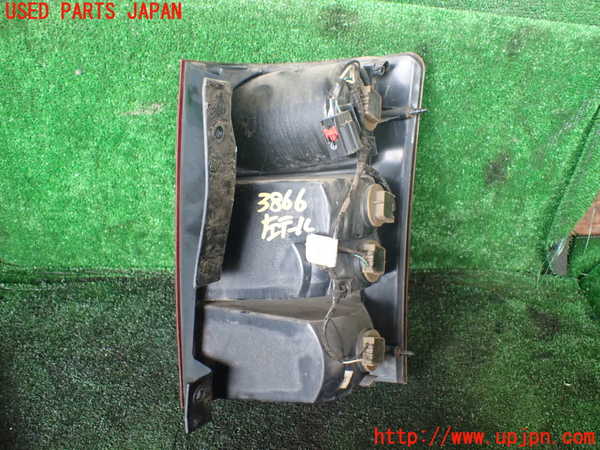 1UPJ-38661536]クライスラー・グランドボイジャー(RT38)左テールランプ 中古_m0003.jpg